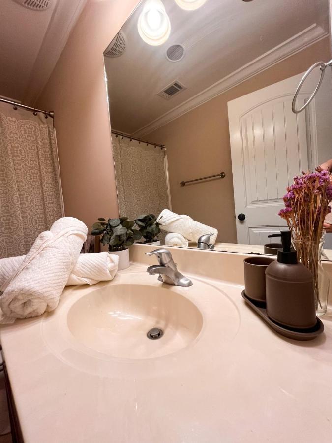 Lovely Townhouse! Auburn Exterior photo